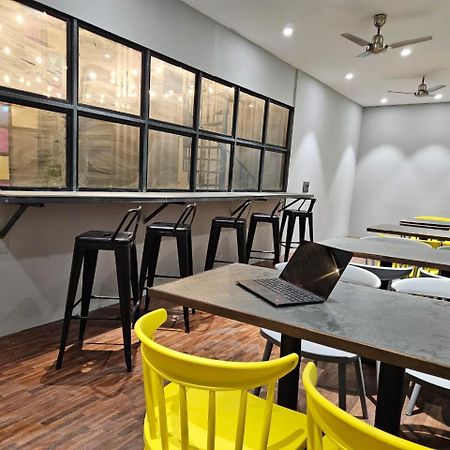 Coliwo Deux - Chandan Nagar Pune Eksteriør bilde